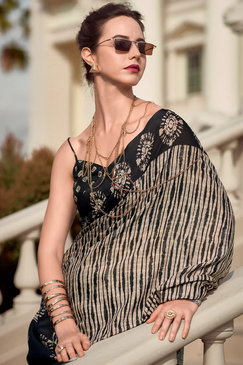 Jazzy Beige and Black Printed Mul Cotton Saree With Adorable Blouse Piece - Image 3