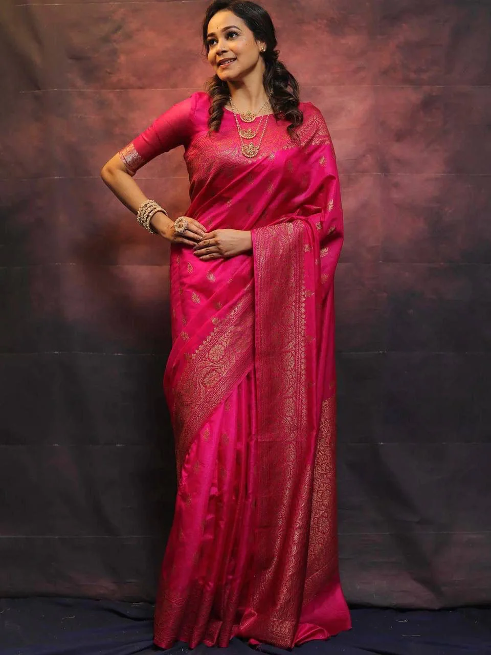 Jazzy Dark Pink Soft Silk Saree With Appealing Blouse Piece - Image 4