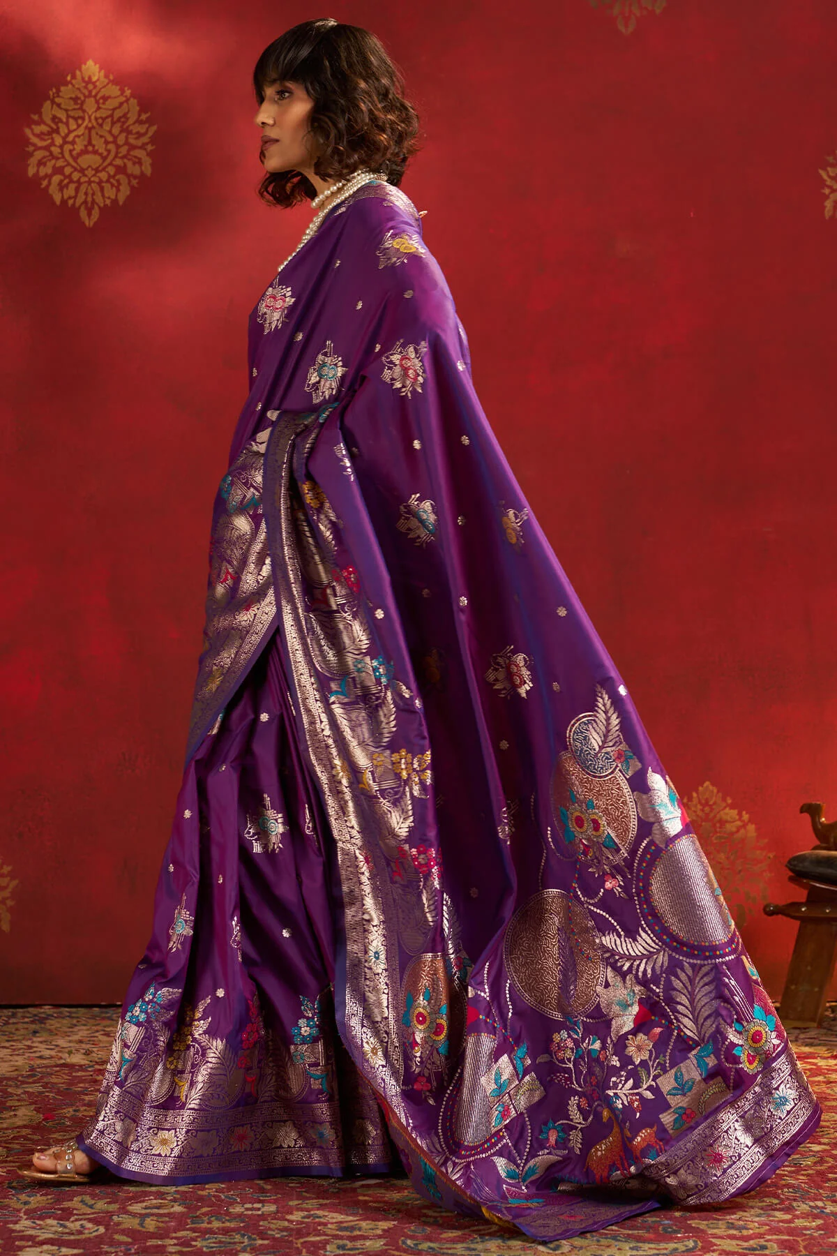 Jazzy Purple Pure Zari Weaving Banarasi Silk Saree With Designer Blouse Piece - Image 4