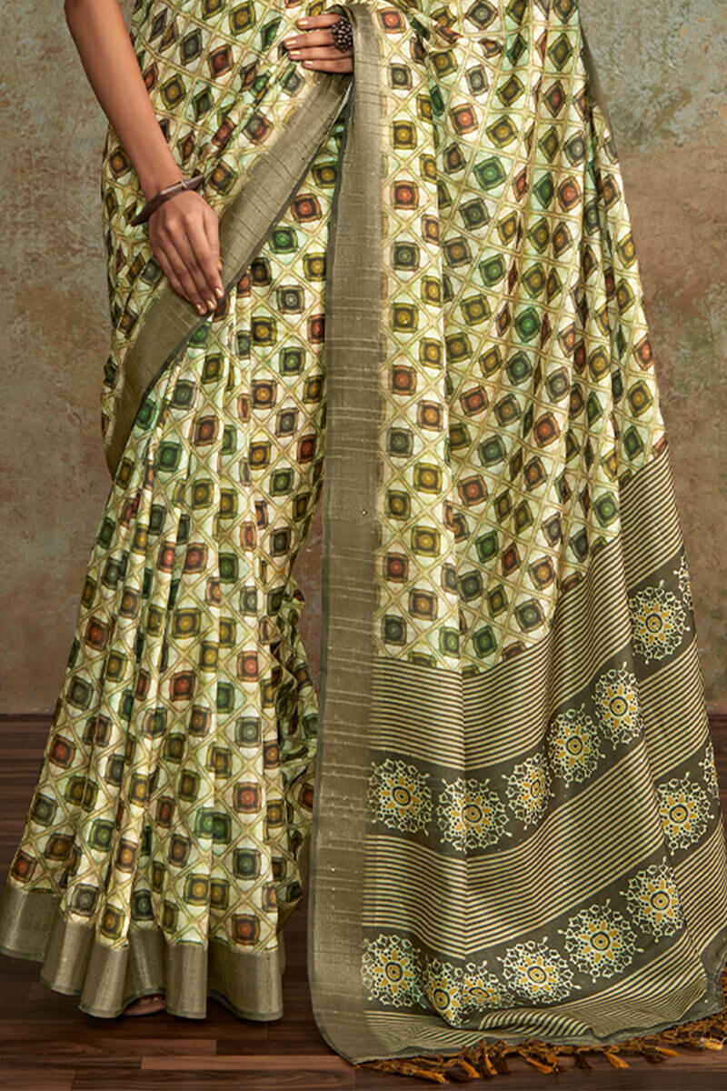 Jubilant Pista Digital Printed Soft Silk Saree With Pulsating Blouse Piece - Image 3