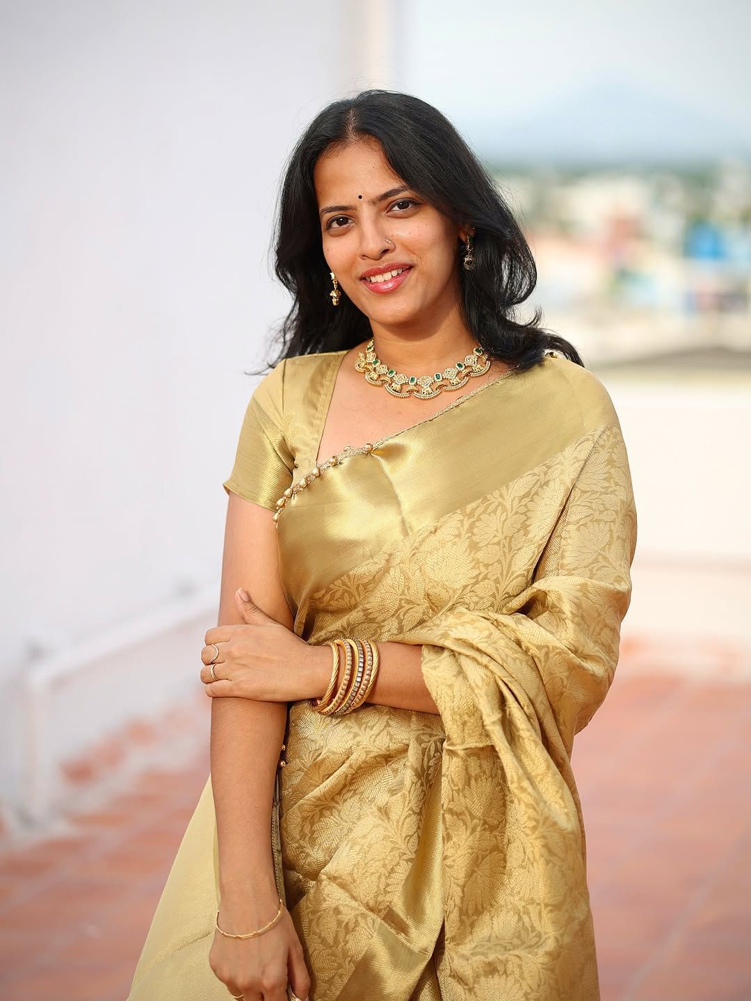 Lagniappe Golden Soft Tissue Silk Saree With Petrichor Blouse Piece - Image 2