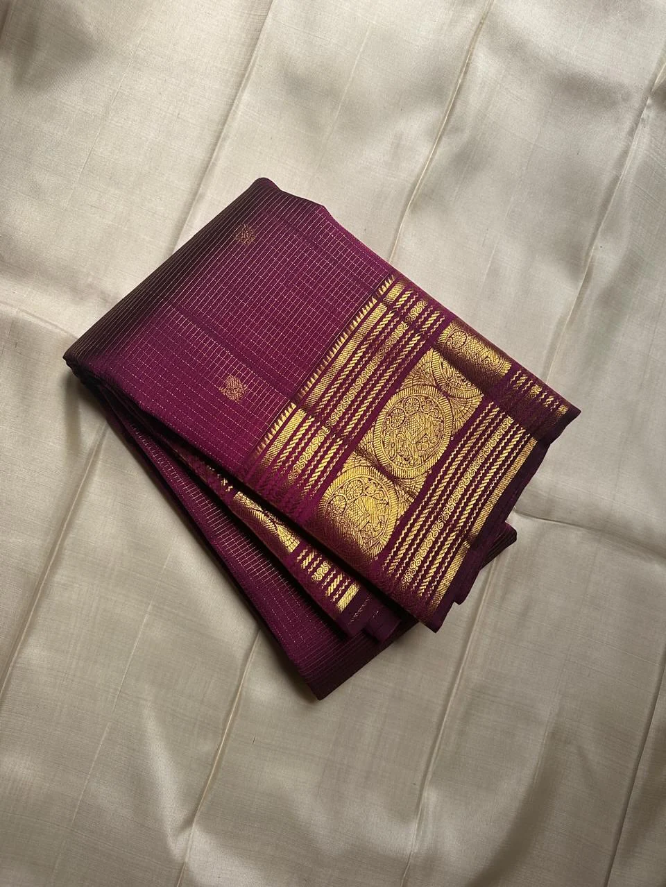 Lagniappe Wine Soft Banarasi Silk Saree With Murmurous Blouse Piece - Image 2