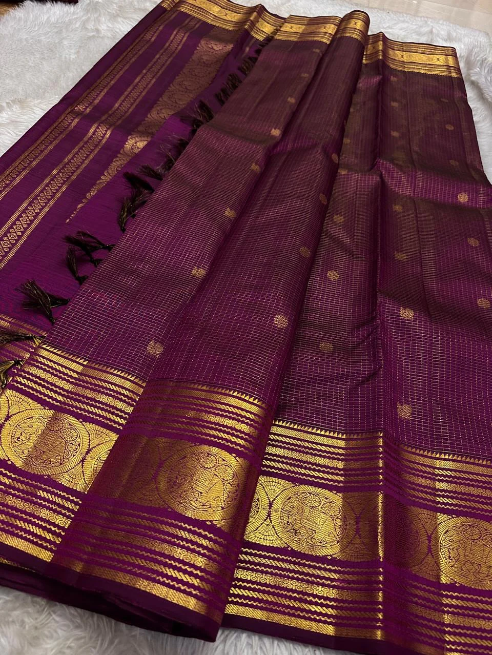 Lagniappe Wine Soft Banarasi Silk Saree With Murmurous Blouse Piece - Image 3