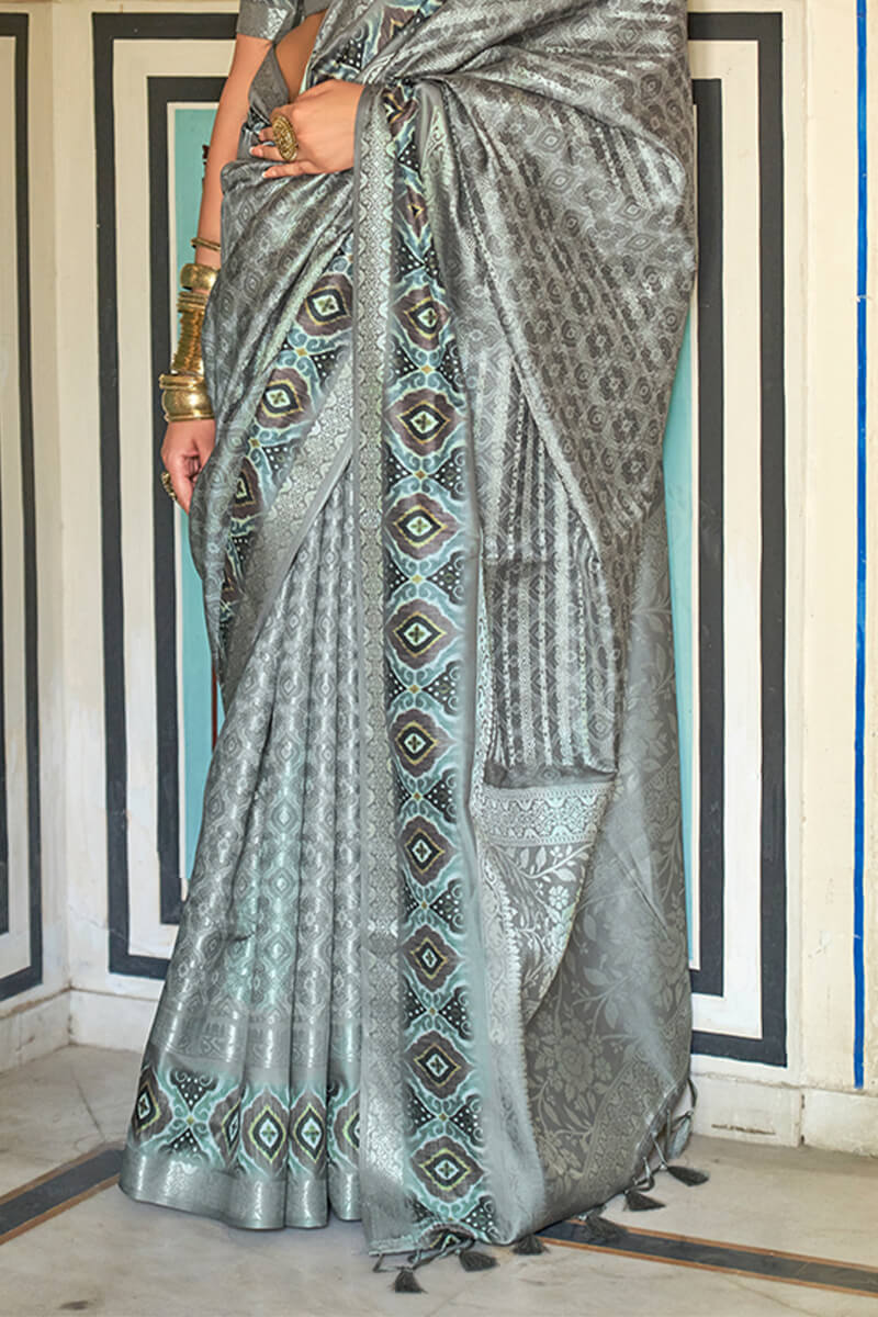 Lassitude Grey Digital Printed Soft Silk Saree With Desiring Blouse Piece - Image 3