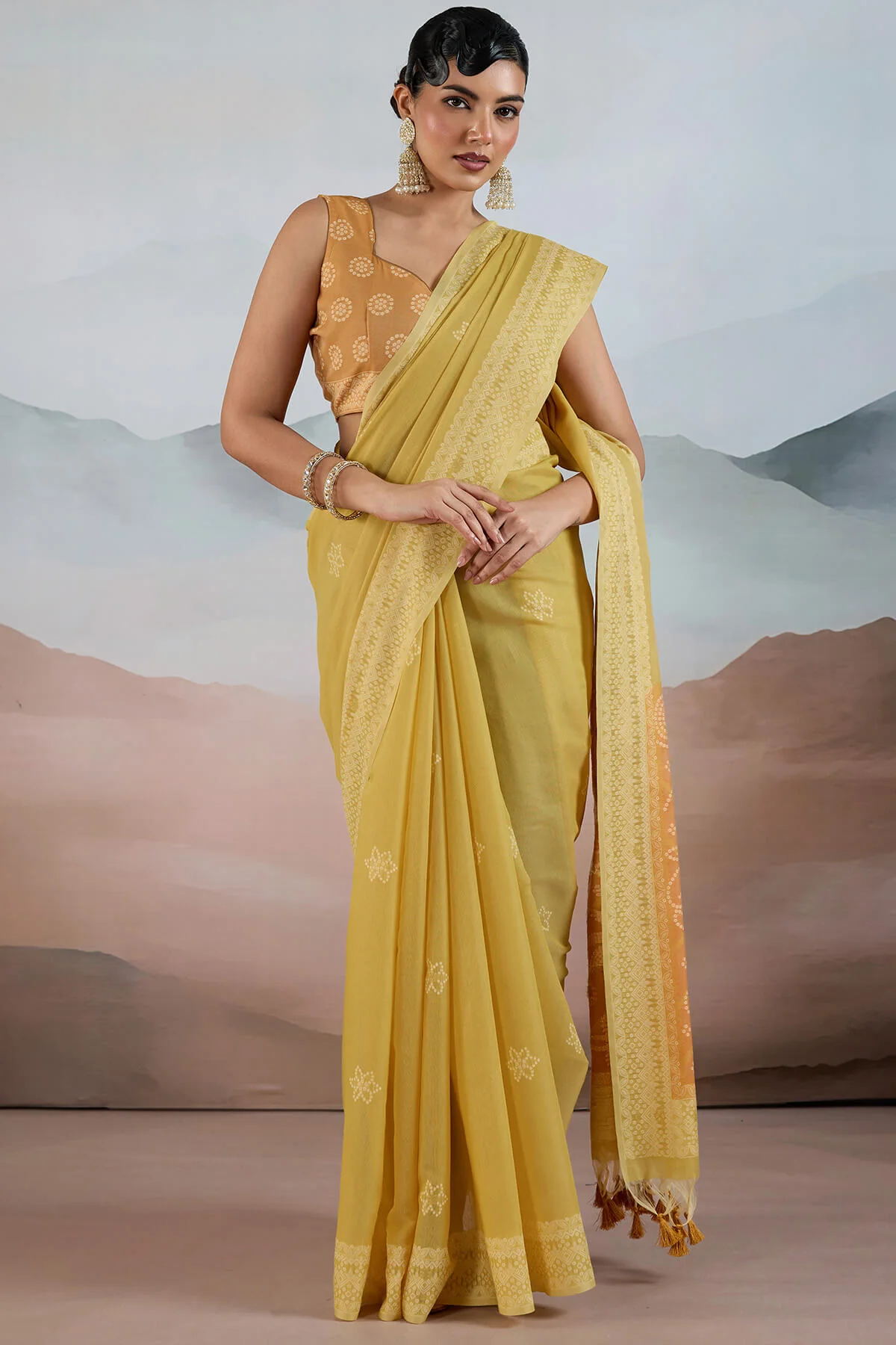 Lassitude Mustard Cotton Silk Saree With Ethereal Blouse Piece - Image 3