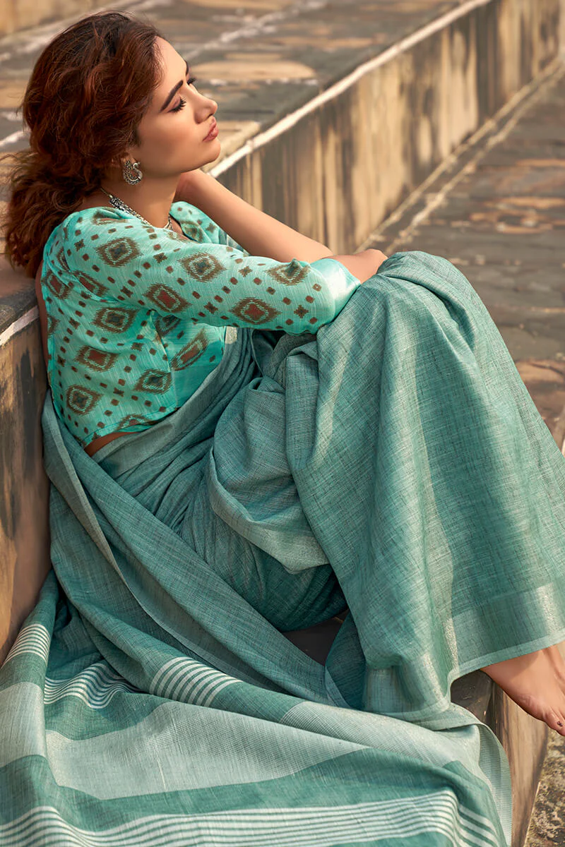 Lassitude Sea Green Cotton Silk Saree With Resplendent Blouse Piece - Image 2