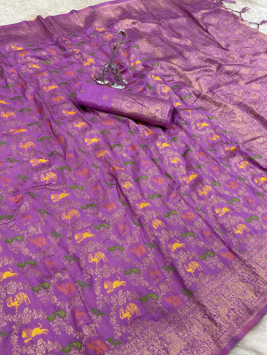Lissome Lavender Soft Banarasi Silk Saree With Prominent Blouse Piece - Image 2