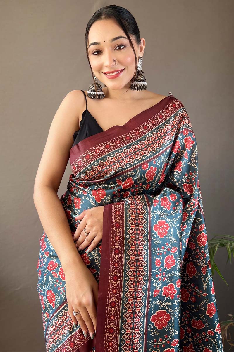 Lissome Rama Digital Printed Soft Silk Saree With Denouement Blouse Piece - Image 2