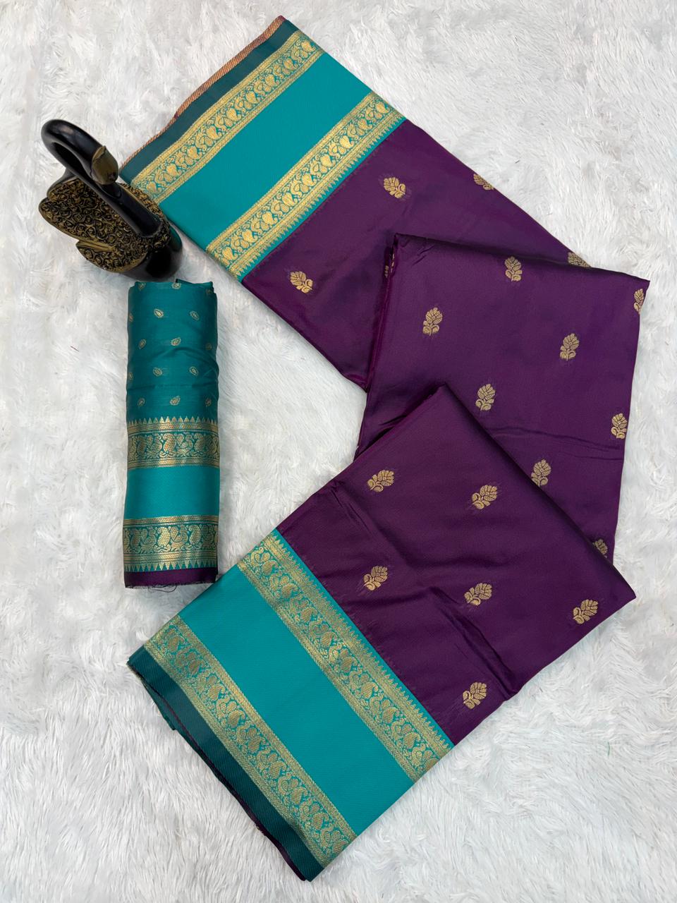 Lovely Purple Soft Banarasi Kathpadar Silk Saree With Dulcet Blouse Piece - Image 2