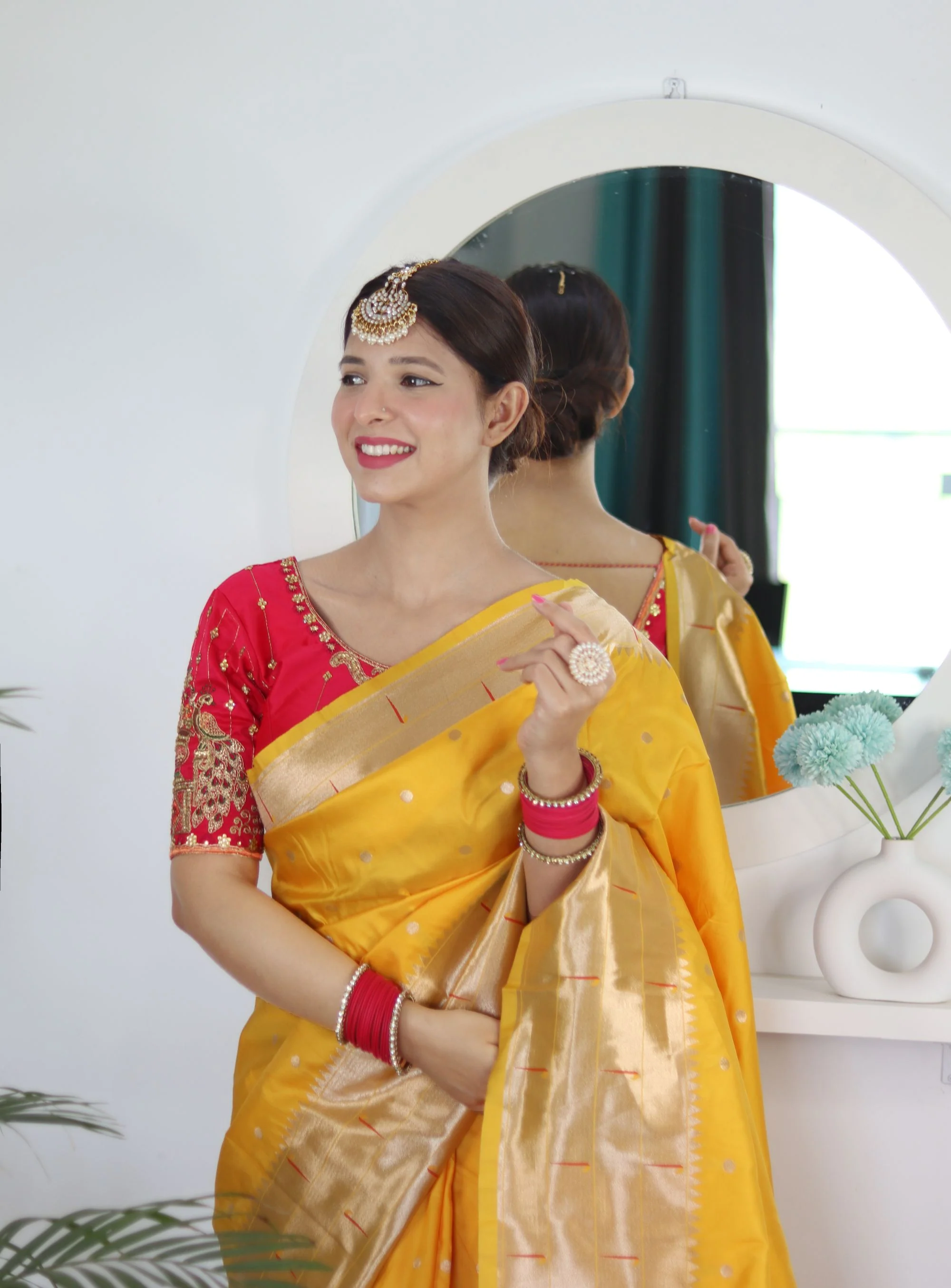 Lovely Yellow Paithani Silk Saree With Gorgeous Blouse Piece - Image 4