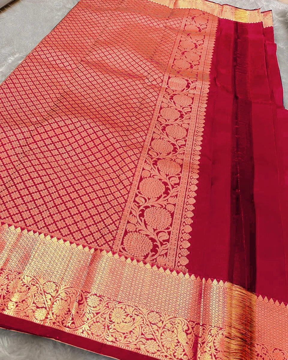 Luminous Red Soft Banarasi Silk Saree With Dissemble Blouse Piece - Image 4