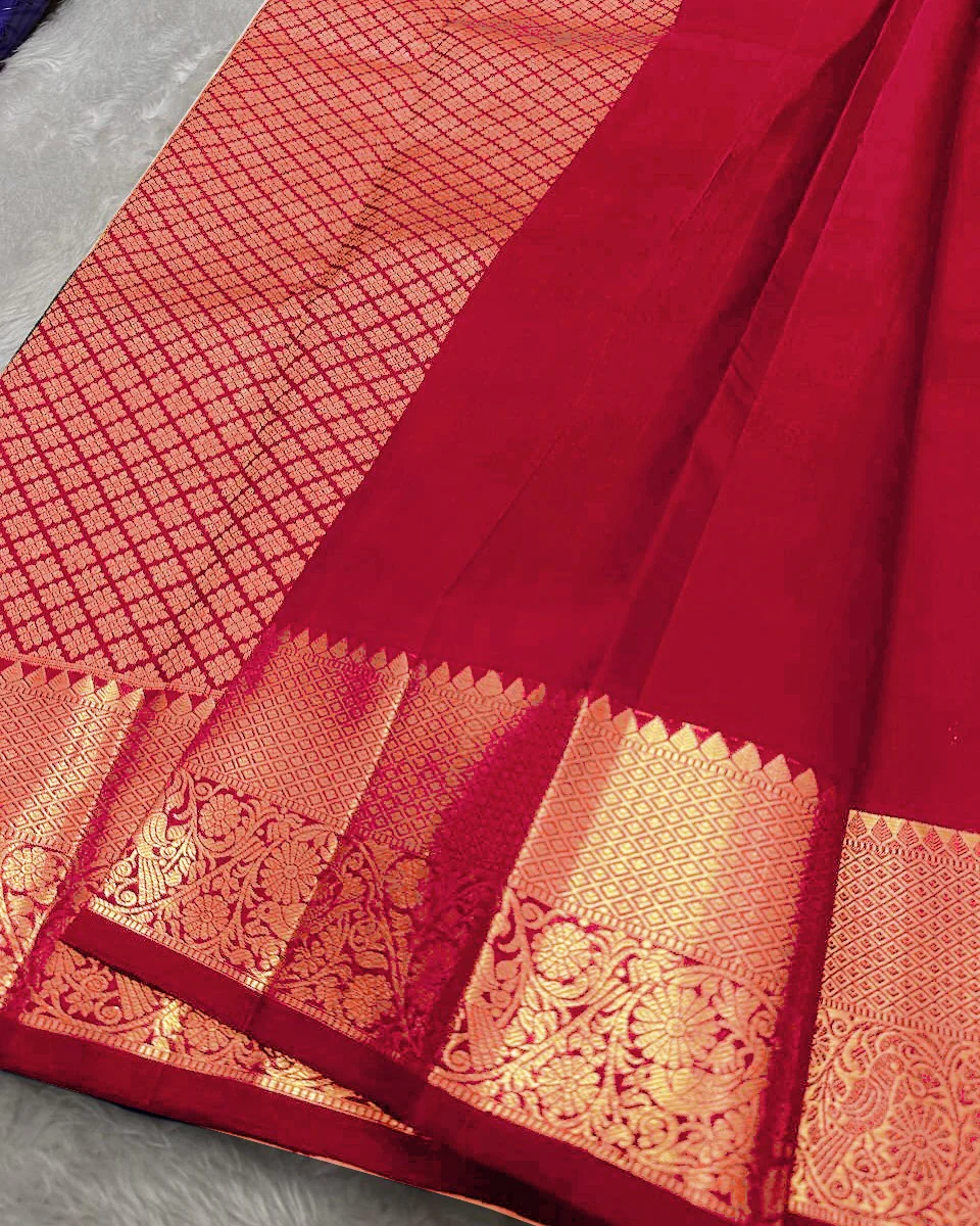 Luminous Red Soft Banarasi Silk Saree With Dissemble Blouse Piece - Image 5