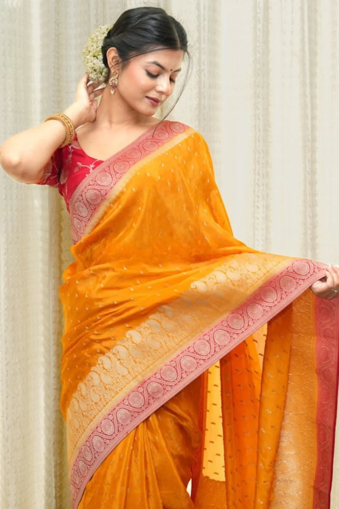 Lustrous Orange Soft Silk Saree With Elaborate Blouse Piece - Image 6