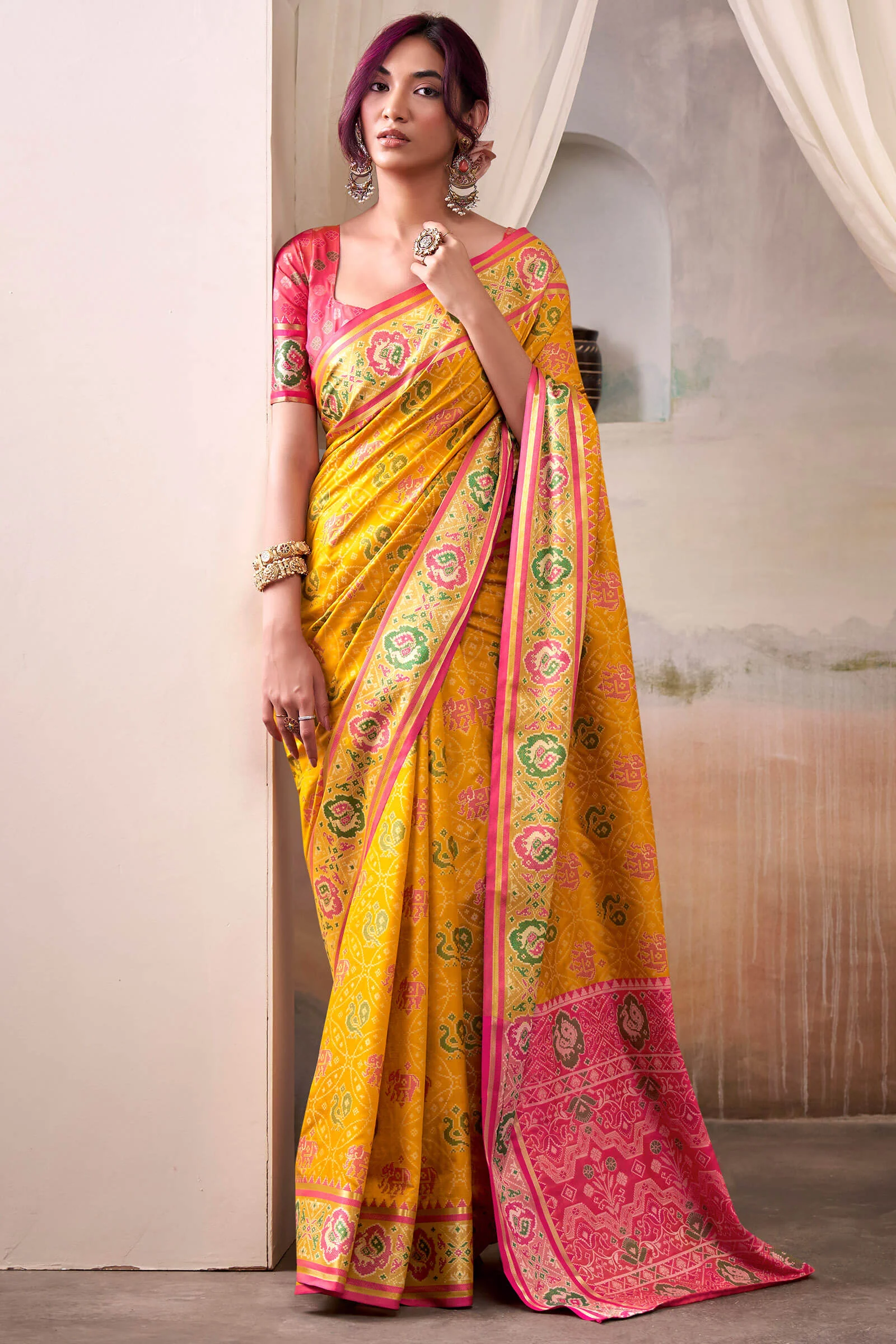Lustrous Yellow Patola Silk Saree With Desirable Blouse Piece - Image 3