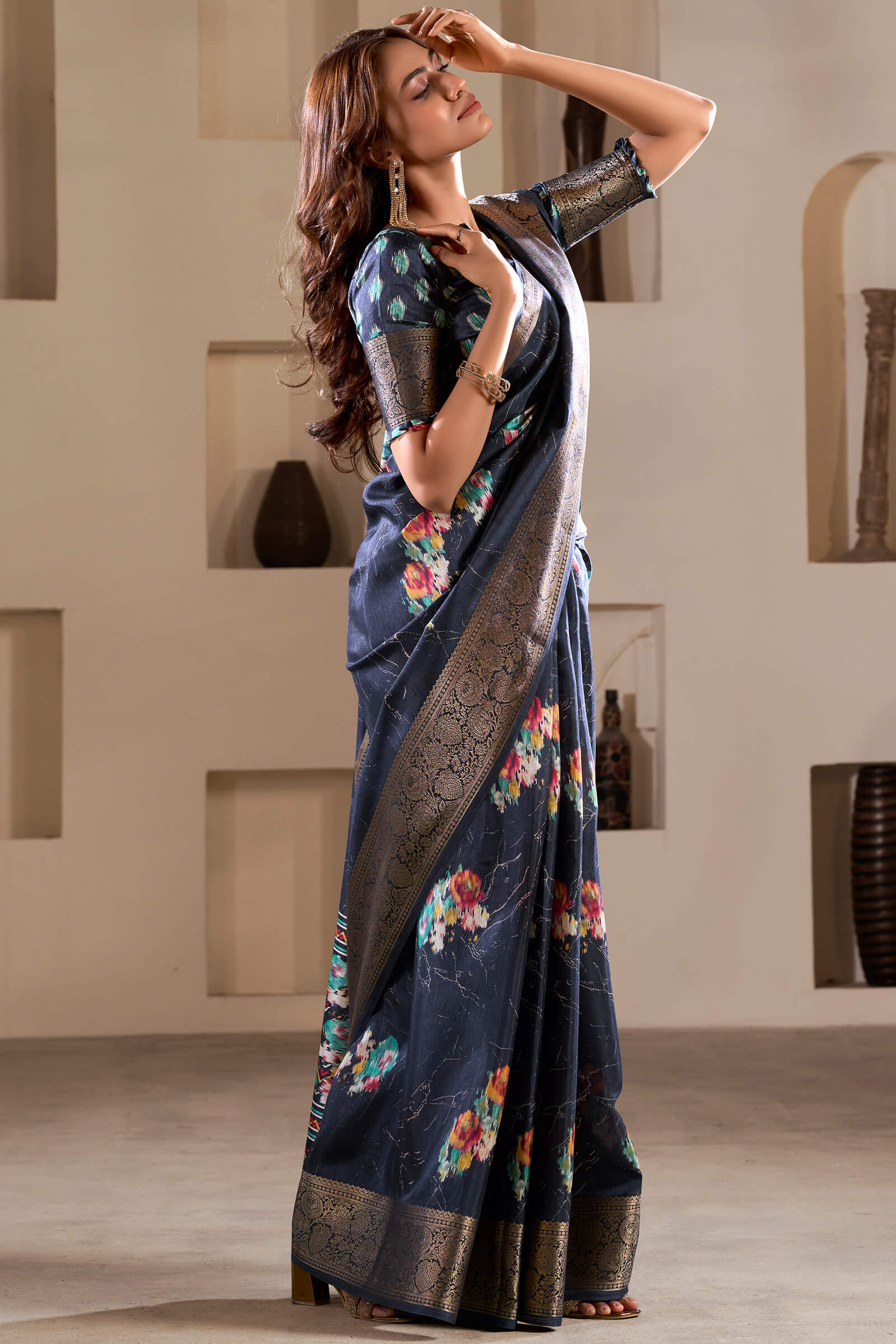 Luxuriant Navy Blue Digital Printed Dola Silk Saree With Desultory Blouse Piece - Image 4