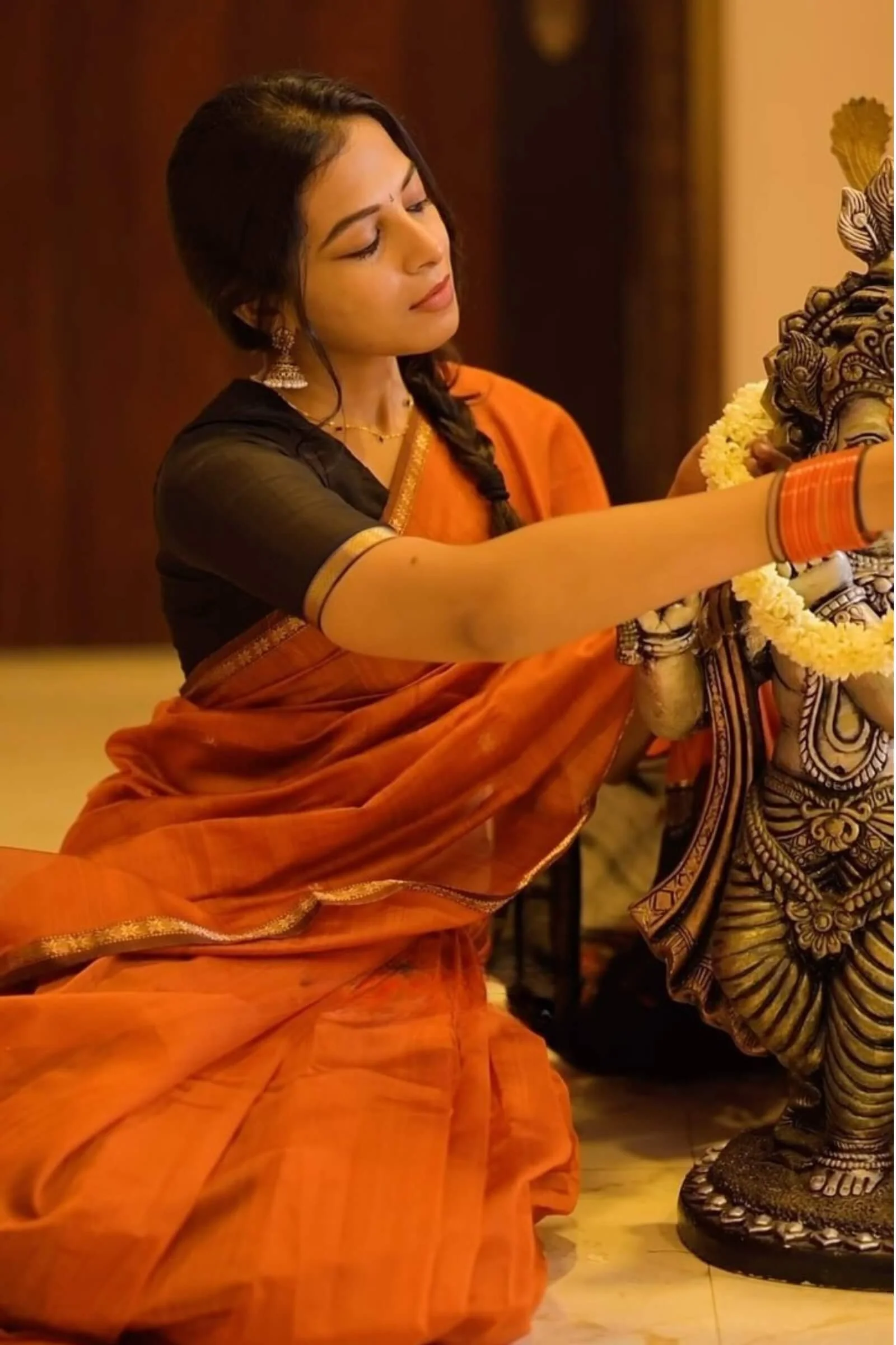 Luxuriant Orange Cotton Silk Saree With Sonorous Blouse Piece - Image 2