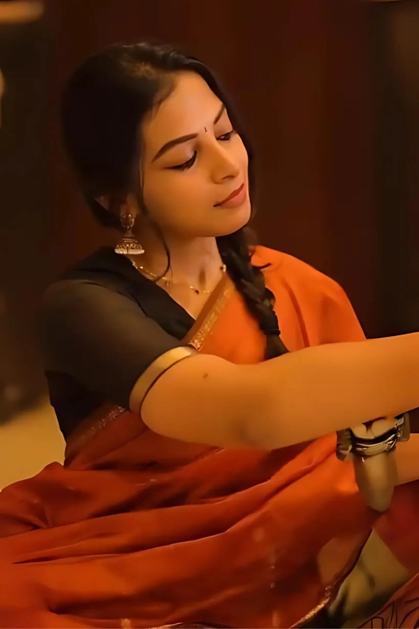 Luxuriant Orange Cotton Silk Saree With Sonorous Blouse Piece - Image 4