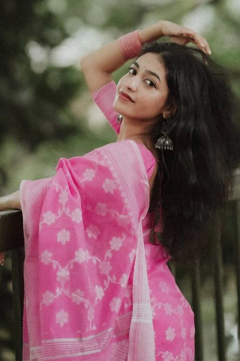 Luxuriant Pink Cotton Silk Saree With Evocative Blouse Piece - Image 5