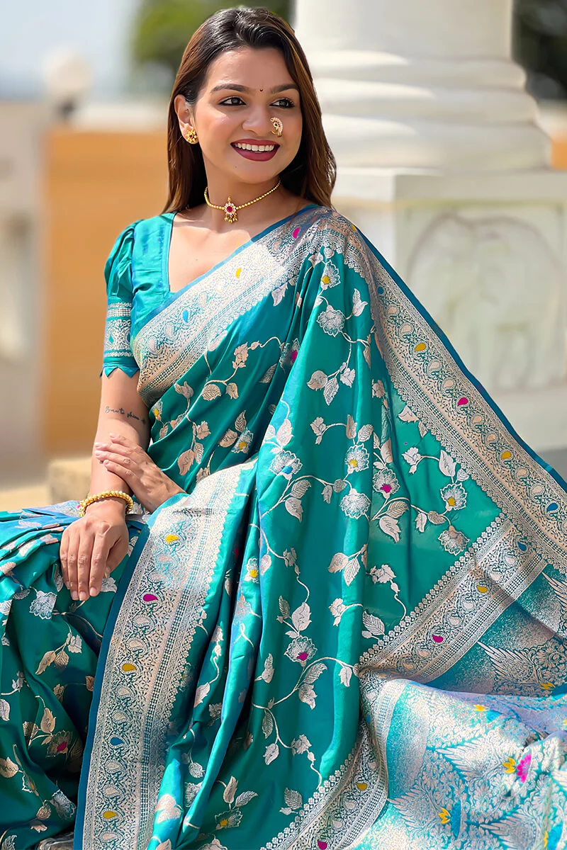 Luxuriant Rama Soft Banarasi Silk Saree With Elaborate Blouse Piece - Image 2
