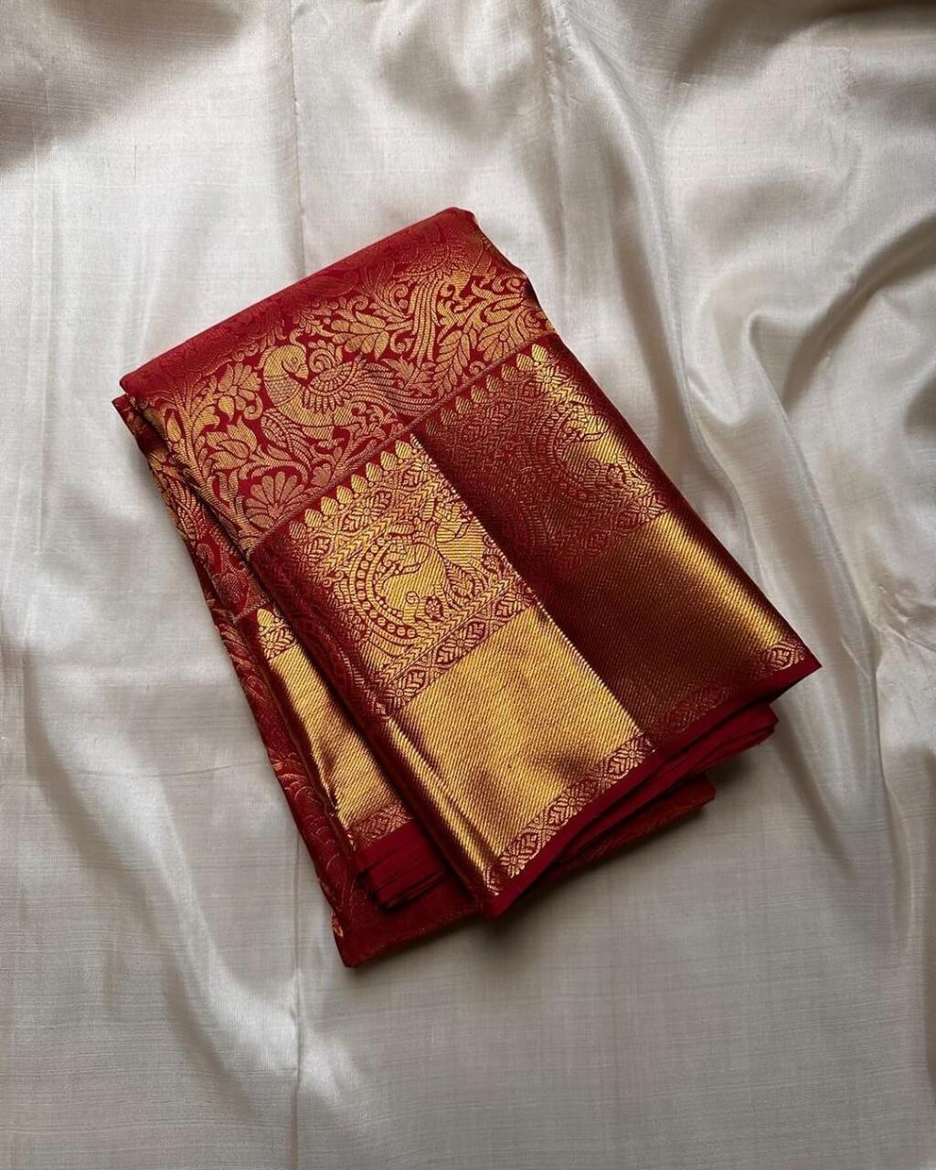 Luxuriant Red Soft Banarasi Silk Saree With Trendy Blouse Piece - Image 2