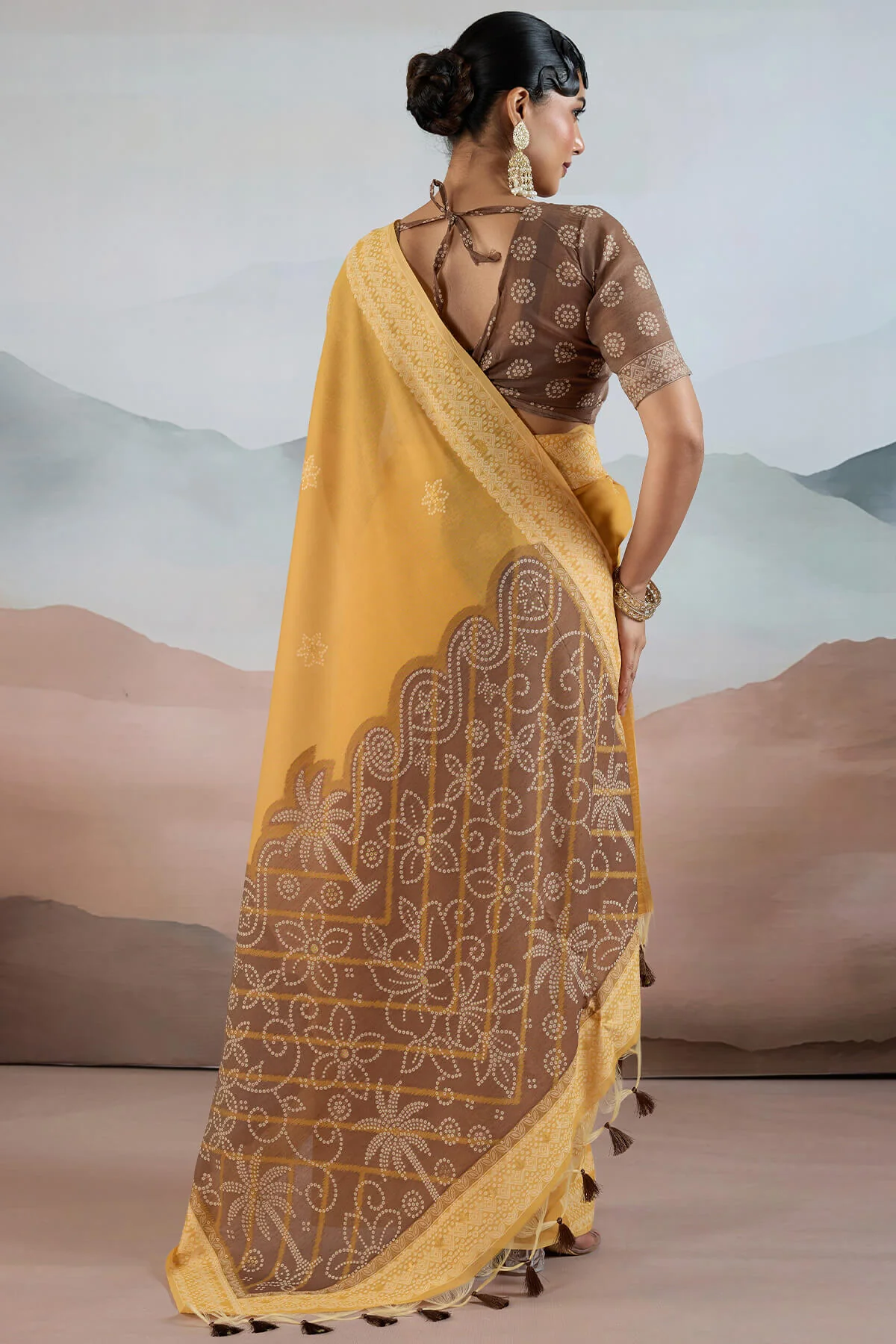 Luxuriant Yellow Cotton Silk Saree With Demesne Blouse Piece - Image 5