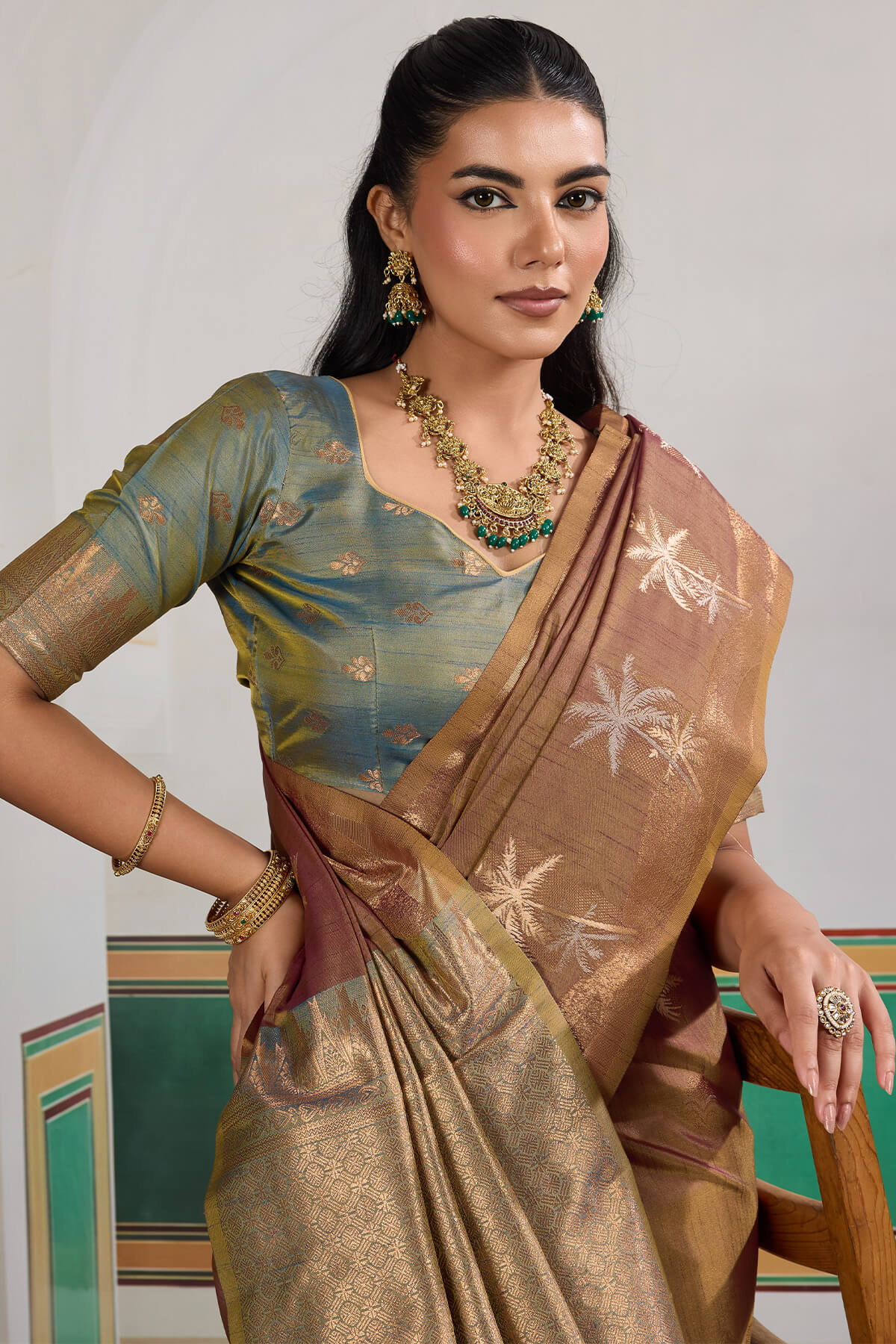 Magnetic Brown Banarasi Tussar Silk Saree With Bewitching Blouse Piece - Image 2