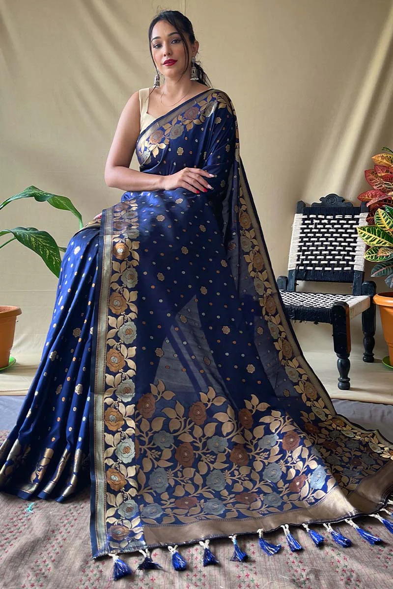 Magnetic Navy Blue Soft Banarasi Silk Saree With Incredible Blouse Piece - Image 3
