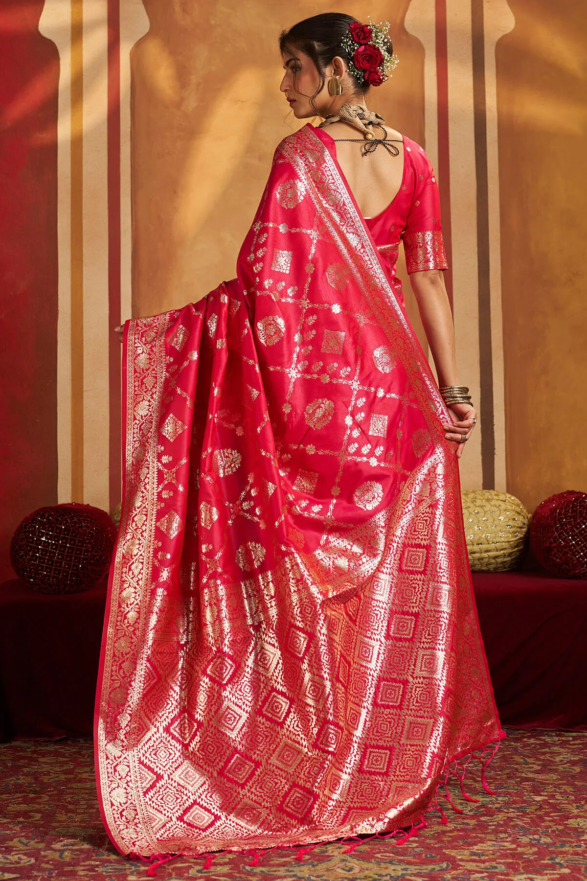 Majestic Dark Pink Pure Banarasi Silk Saree With Whimsical Blouse Piece - Image 6
