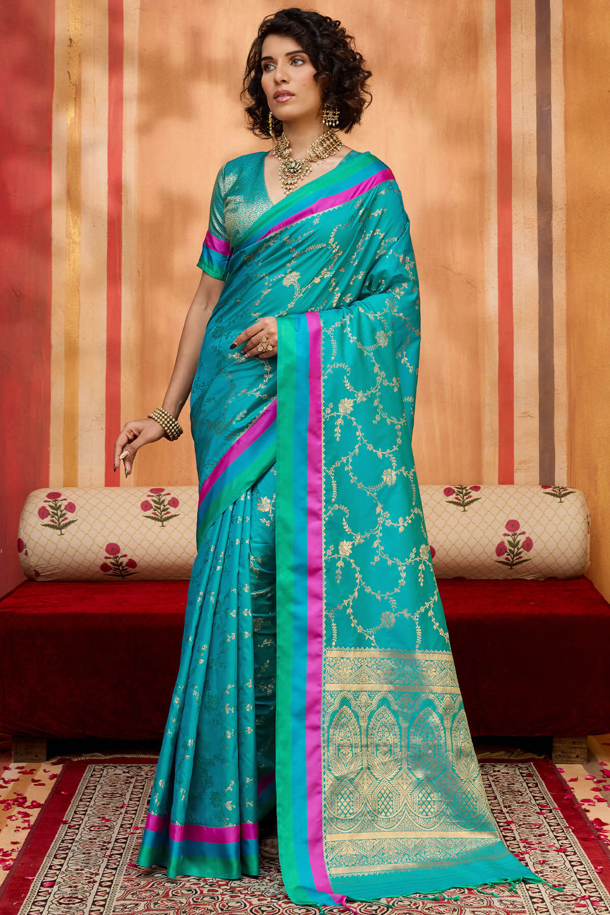 Majestic Firozi Pure Zari Weaving Banarasi Silk Saree With Dissemble Blouse Piece - Image 3