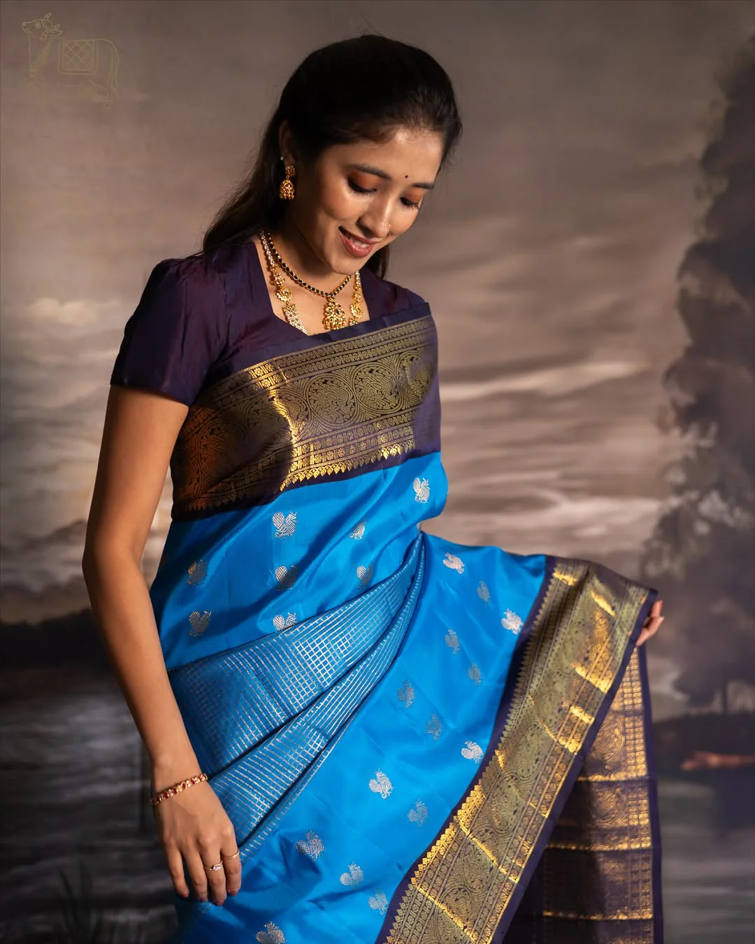 Majestic Firozi Soft Silk Saree With Luminous Blouse Piece - Image 2