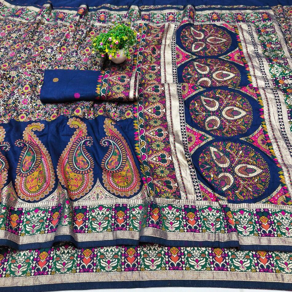 Majestic Navy Blue Nylon Dola Pashmina Saree With Angelic Blouse Piece - Image 4