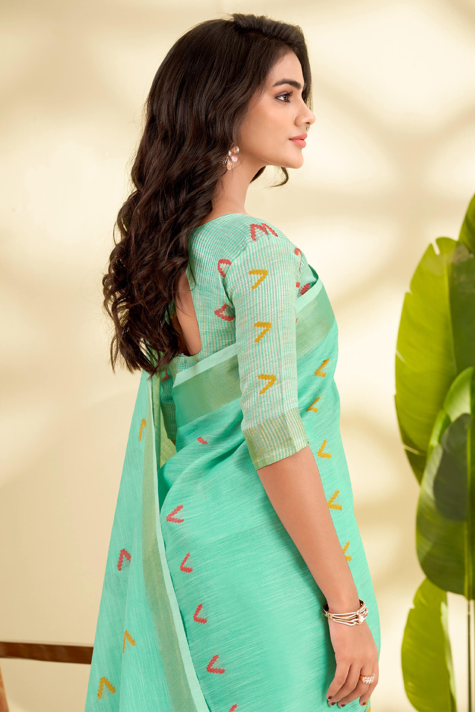 Majestic Turquoise Cotton Silk Saree With Breathtaking Blouse Piece - Image 2