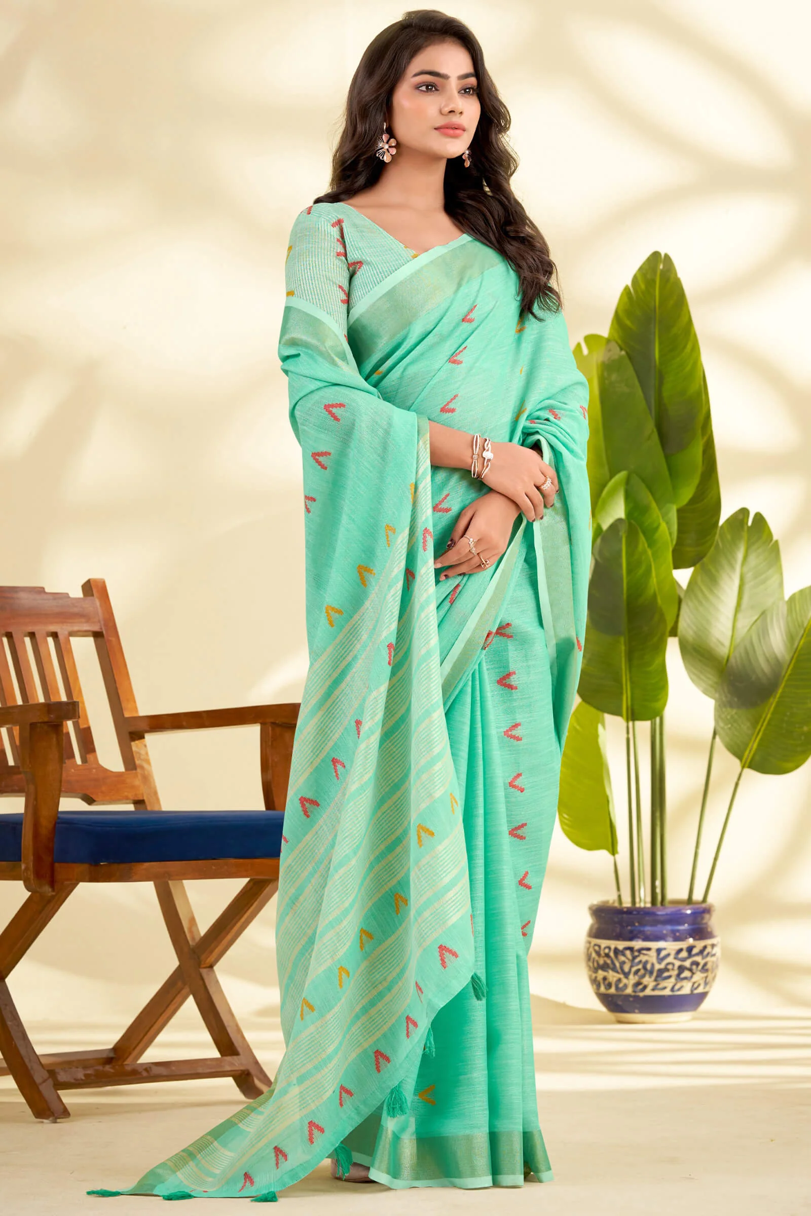 Majestic Turquoise Cotton Silk Saree With Breathtaking Blouse Piece - Image 3