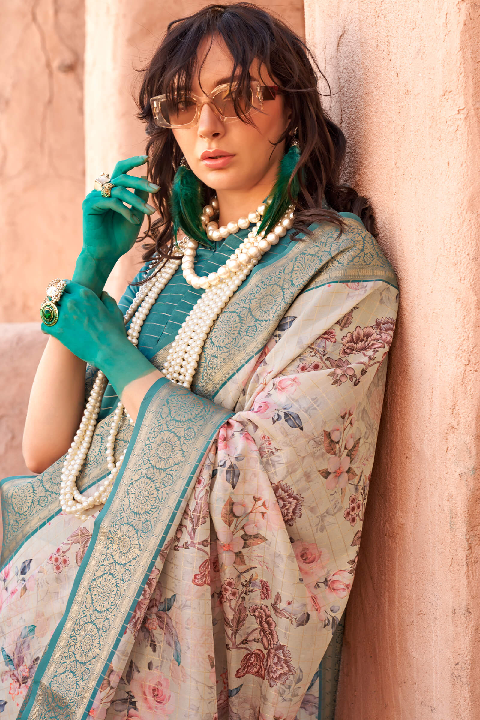 Majesty Beige Digital Printed Cotton Silk Saree With Alluring Blouse Piece - Image 2