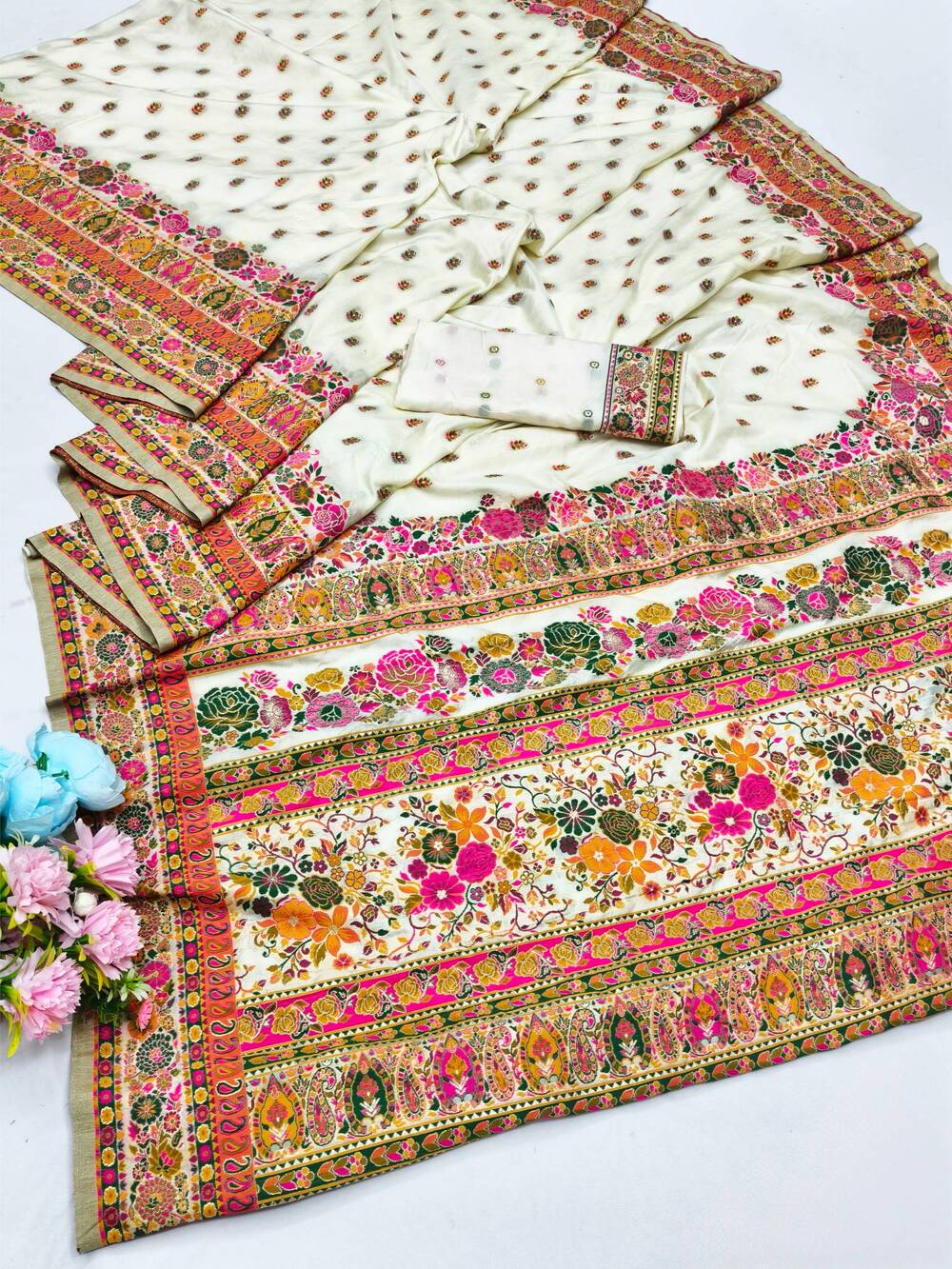 Majesty Beige Nylon Dola Pashmina Saree With Innovative Blouse Piece - Image 5