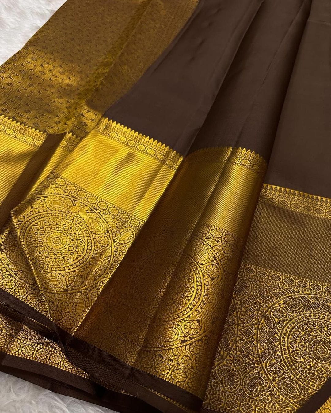 Marvellous Brown Soft Silk Saree With Desiring Blouse Piece - Image 2