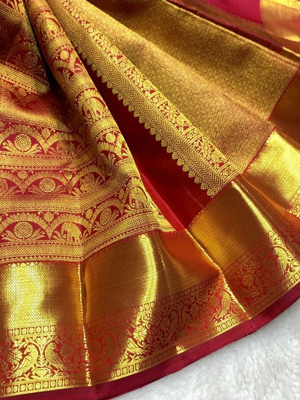 Marvellous Red Pure Zari Weaving Banarasi Silk Saree With Zephyr Blouse Piece - Image 5