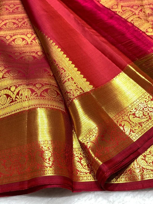Marvellous Red Pure Zari Weaving Banarasi Silk Saree With Zephyr Blouse Piece - Image 7