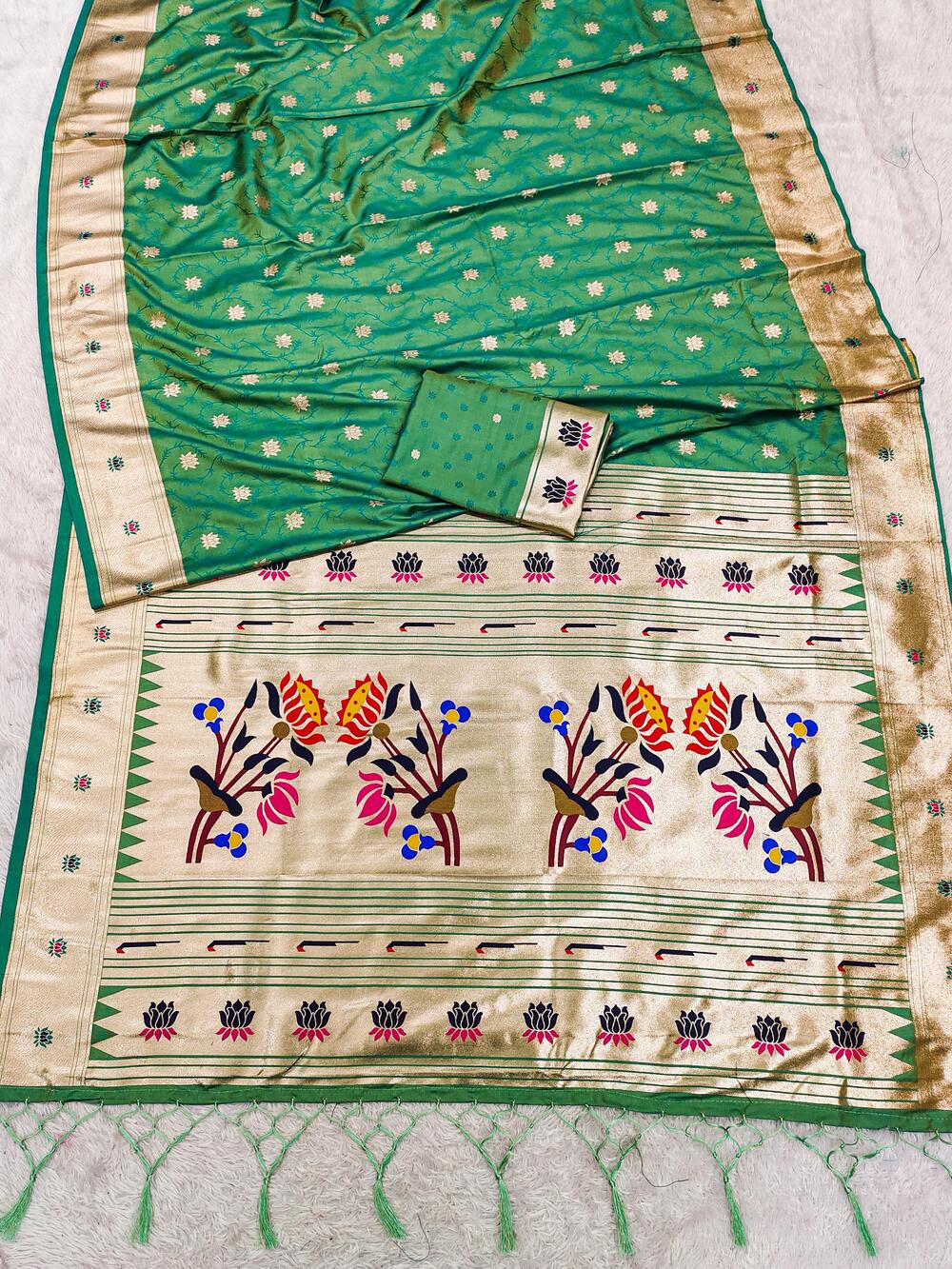 Mellifluous Sea Green Paithani Silk Saree With Seraglio Blouse Piece