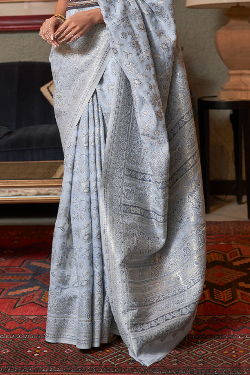 Mellifluous Sky Cotton Silk Saree With Sumptuous Blouse Piece - Image 3