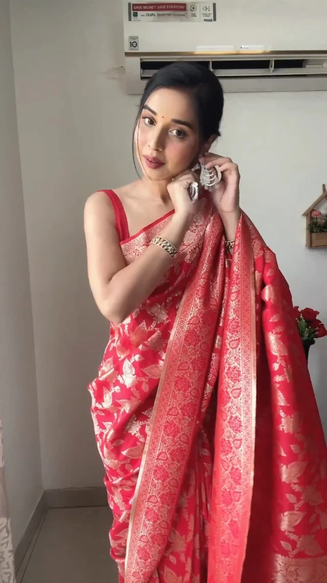 Mesmeric 1-Minute Ready To Wear Red Soft Silk Saree - Image 2