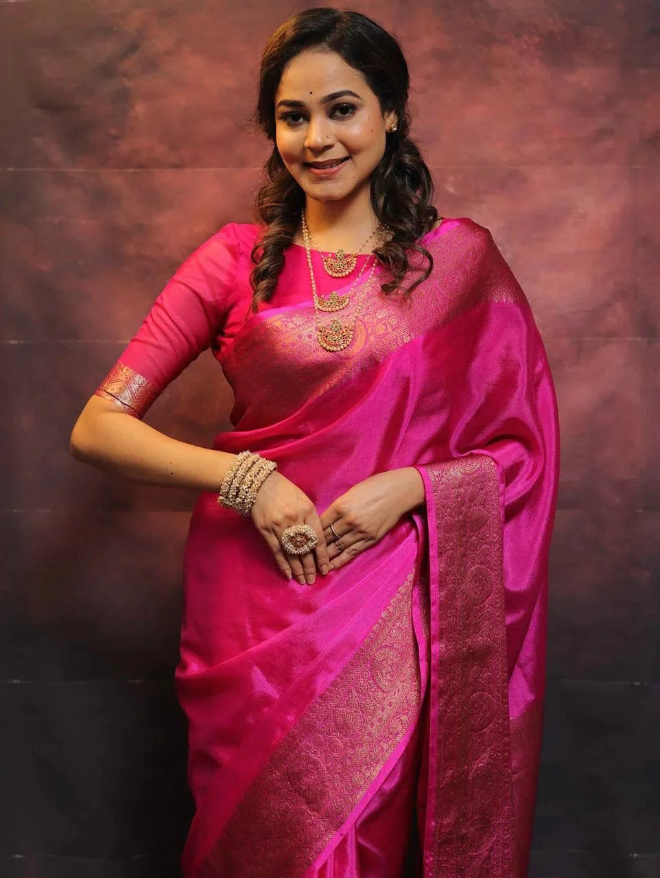 Mesmeric Dark Pink Soft Silk Saree With Fairytale Blouse Piece - Image 2