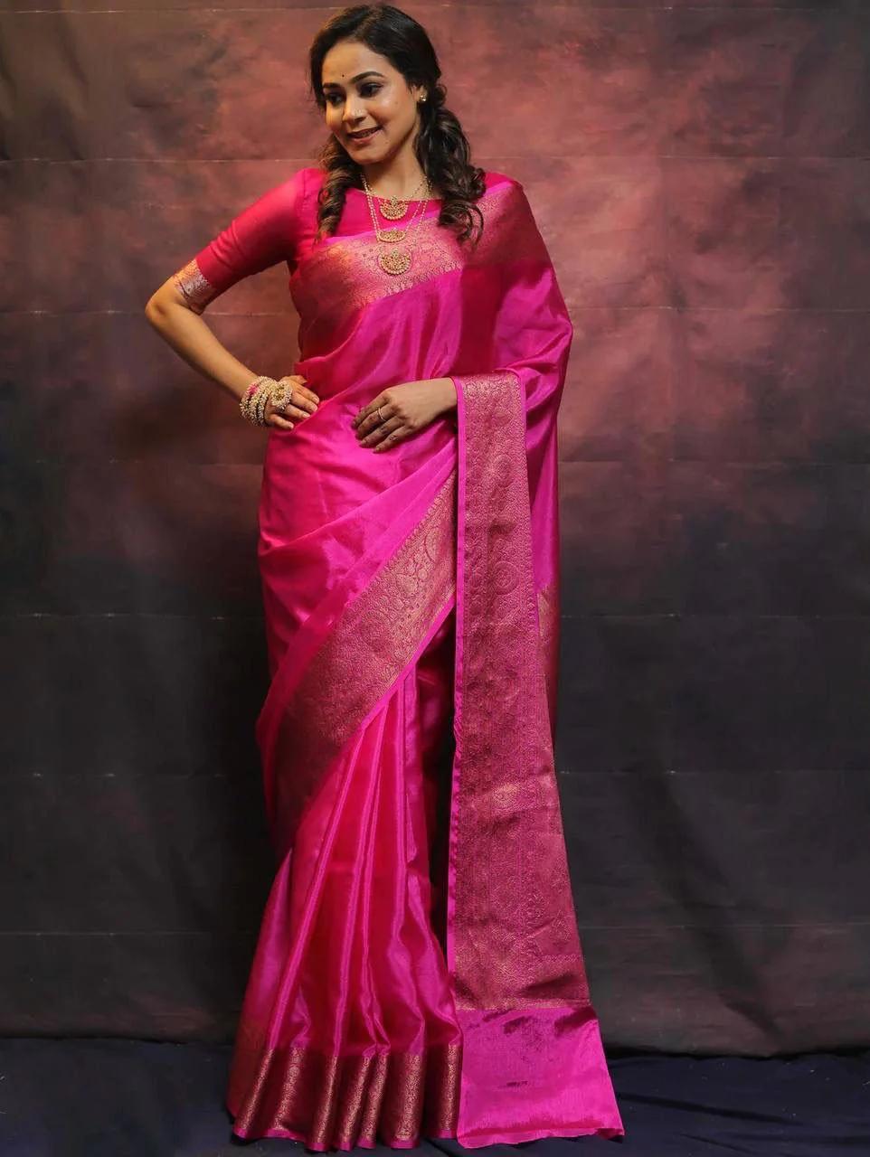Mesmeric Dark Pink Soft Silk Saree With Fairytale Blouse Piece - Image 6