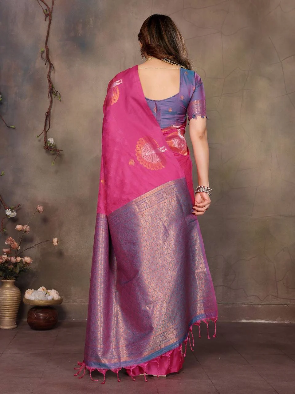 Mesmerising Dark Pink Soft Banarasi Silk Saree With Adorable Blouse Piece - Image 6