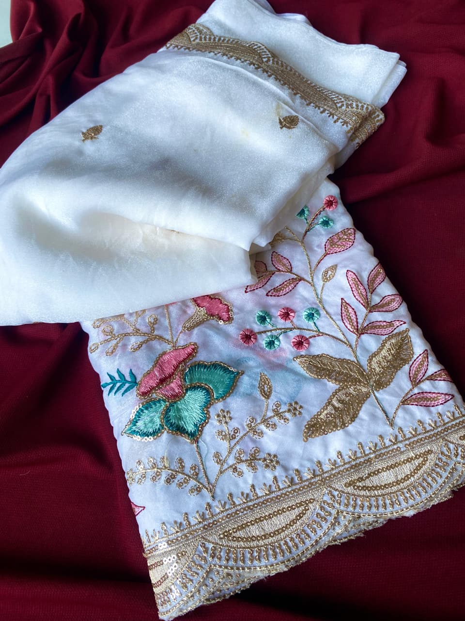 Moiety Off White Embroidery Work Georgette Saree With Elegant Blouse Piece - Image 3