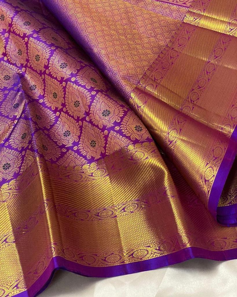 Moiety Purple Soft Silk Saree With Efflorescence Blouse Piece - Image 4