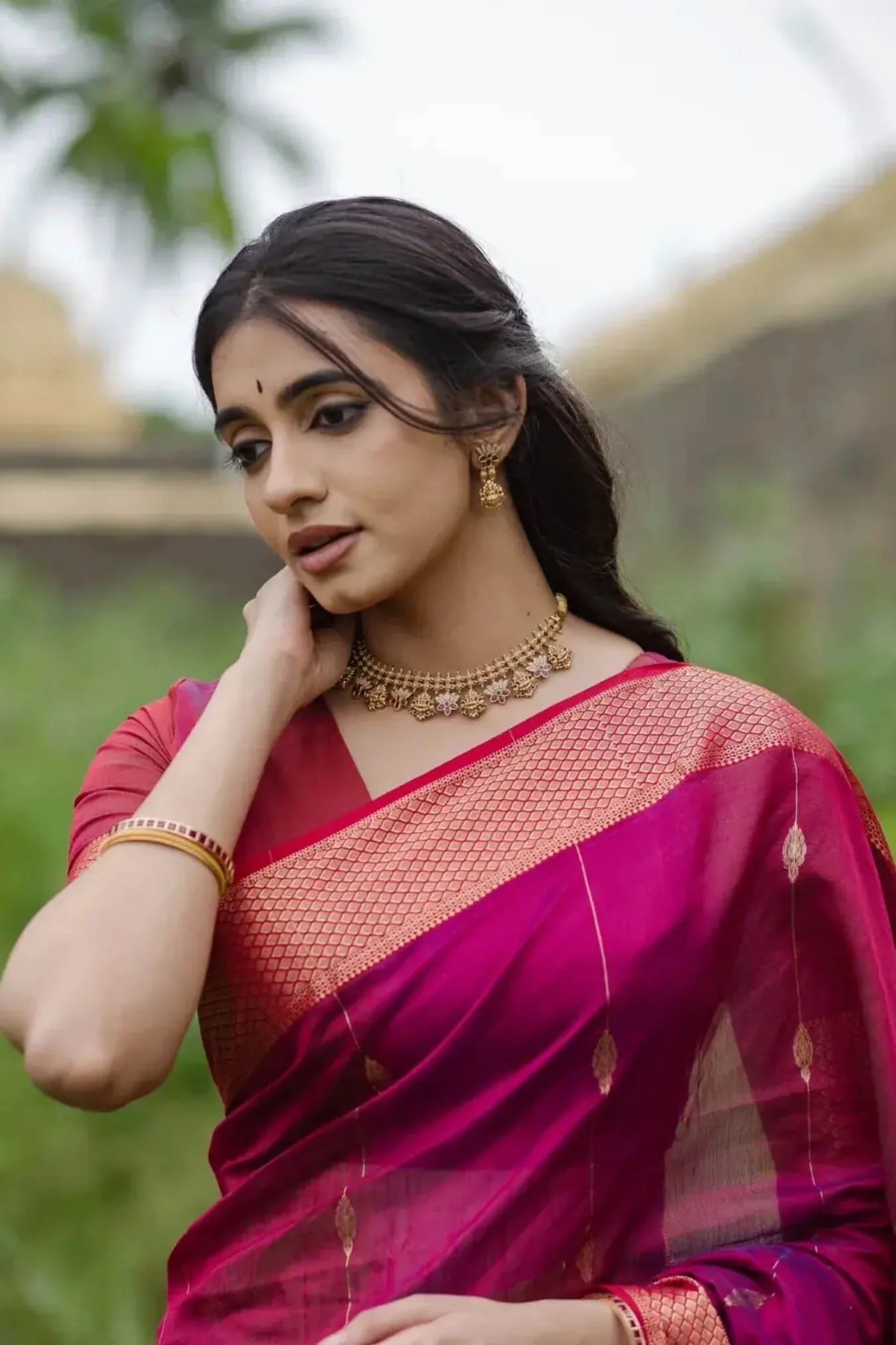Most Flattering Dark Pink Linen Silk Saree With Desultory Blouse Piece - Image 6