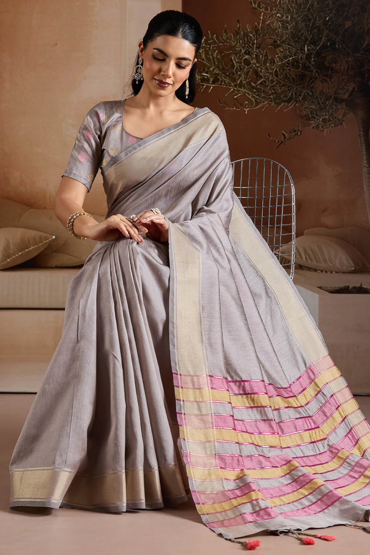 Most Flattering Grey Soft Banarasi Bhagalpuri Silk Saree With Charismatic Blouse Piece - Image 3