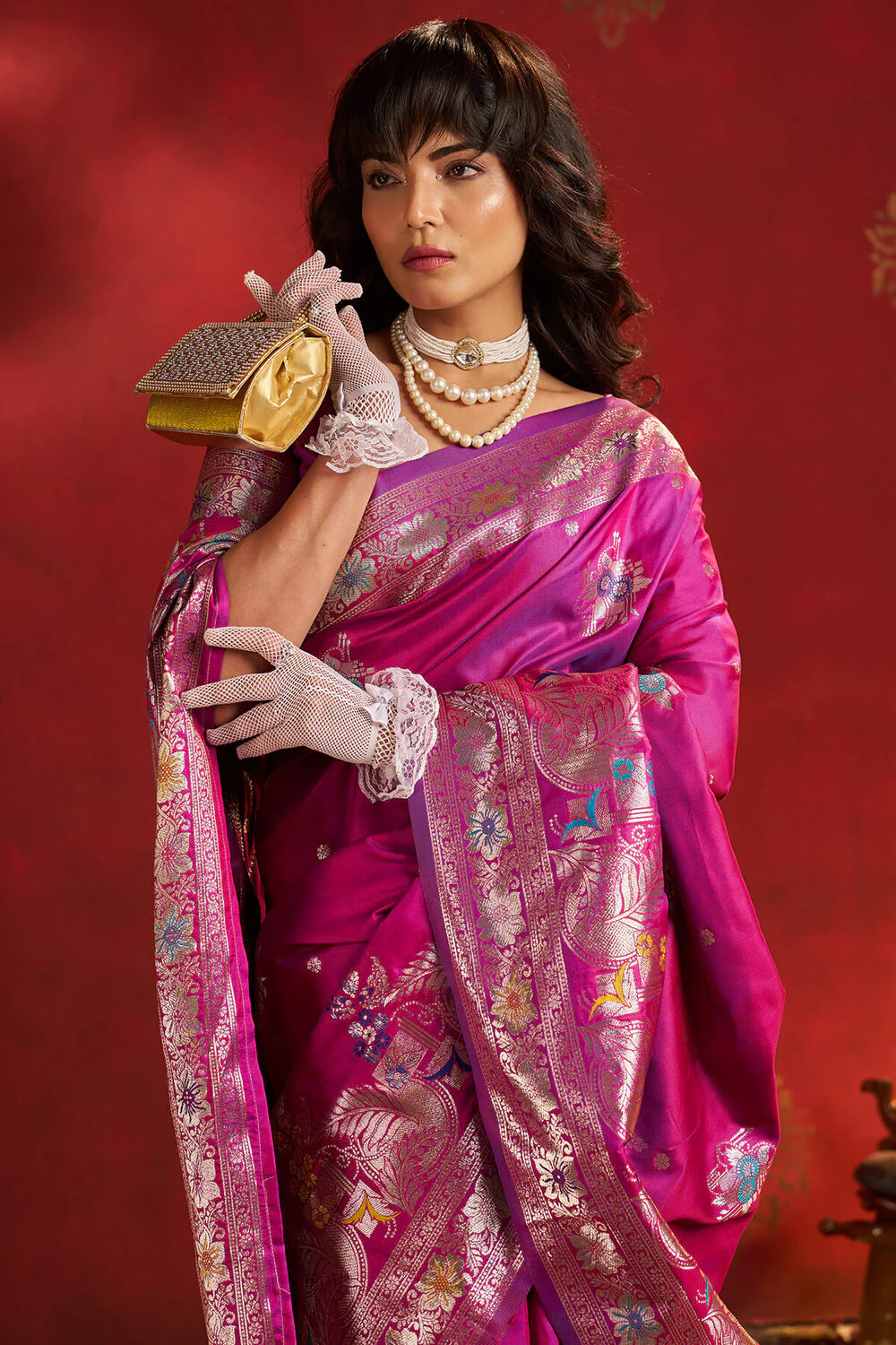 Most Stunning Magenta Pure Zari Weaving Banarasi Silk Saree With Outstanding Blouse Piece - Image 2