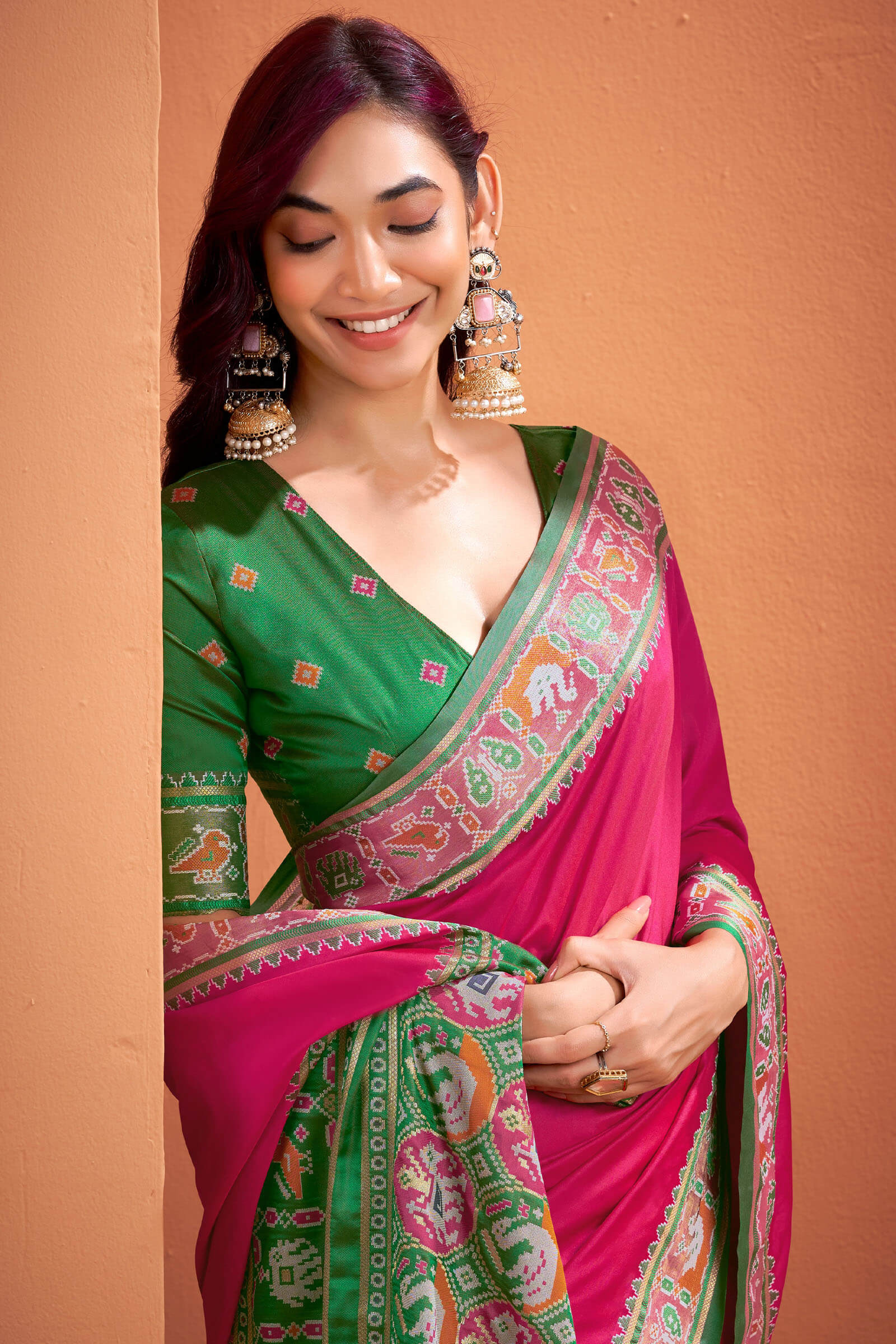 Murmurous Dark Pink Patola Silk Saree with Woebegone Blouse Piece - Image 2